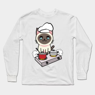 Cute Siamese cat is cooking Long Sleeve T-Shirt